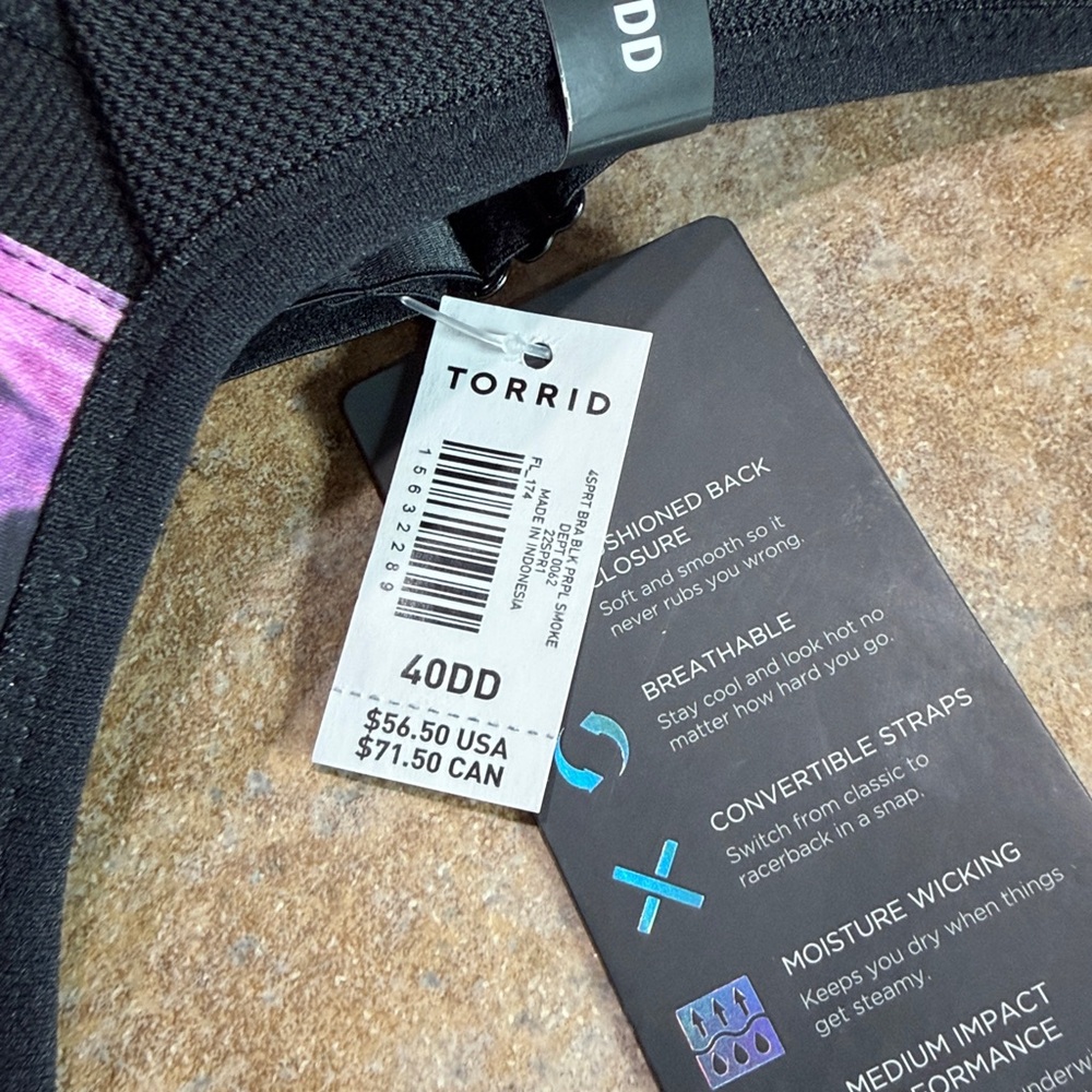 Torrid Black and Pink Swirl Sports bra - Medium Support - Picture 3 of 5